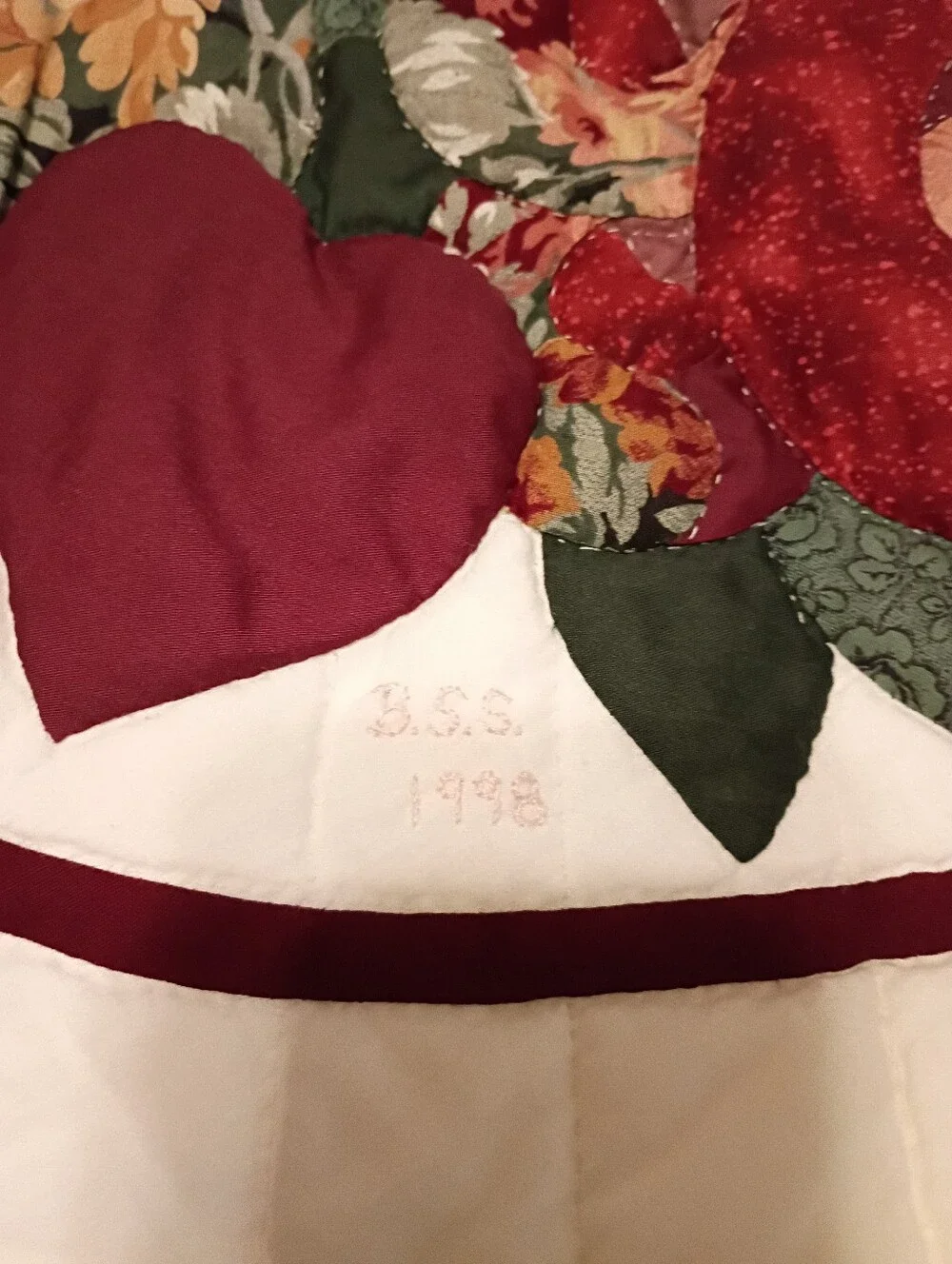 Vintage 1998 Handmade Amish Heart Ribbon Quilt Signed And Dated